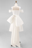 Witte Cold Shoulder Sheath Mini Trouwjurk met Strik