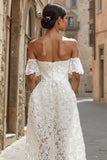 Ivoorkleurige kant off-shoulder midi trouwjurk