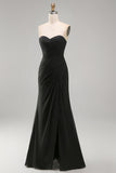 Zwarte chiffon gerimpelde strapless schede lange formele jurk met split