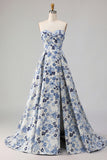 Blauwe Bloem strapless Een lange baljurk met lijnprint en split
