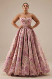 Prinsessenroze bloemen strapless korset lange jurk met een gala in plusmaat met kant op de rug