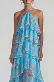 Blauwroze bedrukte bloemenhalter met laaggelaagde chiffon A-lijn midi-jurk met ruches