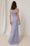 Lila off-the-shoulder gerimpelde lange bruidsmeisjesjurk