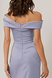 Lila off-the-shoulder gerimpelde lange bruidsmeisjesjurk