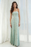 Stoffige salie Bloemen Strapless A-lijn lange bruidsmeisjesjurk