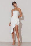 Witte strapless gerimpelde bodycon hoge low-engagement jurk