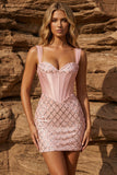 Roze, dikke bandjes, korset, bodycon homecomingjurk met pailletten