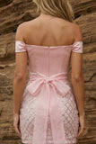 Off-the-shoulder roze bodycon pailletten homecomingjurk met riem