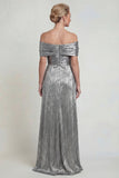 Off-the-shoulder grijs zilver A-lijn gerimpelde moeder van de bruid jurk met zakken
