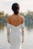 Ivoor satijn zeemeermin off-the-shoulder sleep-bruidsjurk met mouwen