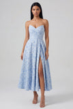 Blauwe strapless jacquard gerimpelde midi-jurk met split