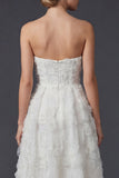 Strapless A-lijn witte lange trouwjurk met 3D-bloemen