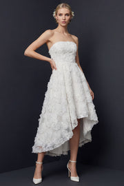 Witte strapless High-Low A-lijn trouwjurk met 3D-bloemen