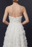 Witte strapless High-Low A-lijn trouwjurk met 3D-bloemen