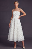 Strapless witte A-lijn lange trouwjurk met 3D-bloemen