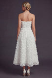Strapless witte A-lijn lange trouwjurk met 3D-bloemen