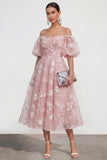 Off-the-shoulder A-lijn roze midi bloemenjurk met veter op de rug