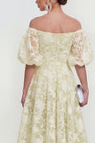 Off-the-shoulder A-lijn midi roze bloemenjurk met puffmouwen