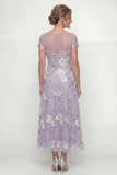 Stoffy Purple Een lijngeborduurde Mother of the Bride jurk met korte mouwen