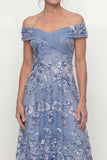 Off-the-shoulder stoffig blauw Een lijn geborduurd met een lange moeder van de bruid jurk
