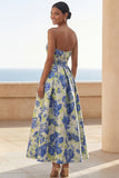 Blauwe Daffodil Flower A-lijn strapless bloemenprint met gerimpelde lange trouwjurk