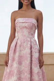 Blauwe Daffodil Flower A-lijn strapless bloemenprint met gerimpelde lange trouwjurk