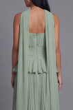 A-lijn stoffige salie strapless geplooide midi-jurk met ruches en halsdoek