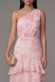 Lange jurk met een lange trouwgast met een chiffon op één schouder met een chiffon met gerimpelde, gelaagde bloemenprint