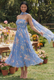 Strapless chiffon blauw met bloemenprint midi trouwjurk met halsdoek