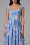 Vierkante hals chiffon blauwe gerimpelde bloemenjurk met midi trouwgastenjurk