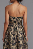 Zwarte A-lijn strapless gerimpelde jacquard bloemen midi jurk