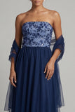 Navy A Line strapless lange tule jurk van moeder van de bruid met slinger