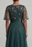 Donkergroen A-lijn hoog-laag boothals Mother of the Bride jurk met halve mouwen