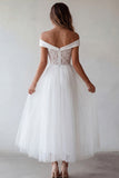 Off-the-shoulder witte tule A-lijn lange afstudeerjurk met kant