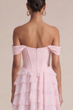Roze Off the Shoulder A-lijn Corset Jurk met ruches als bruiloftsgast