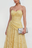 Gele Sweetheart gerimpelde kant midi jurk