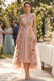 A-lijn tule V-hals blush geborduurde midi bloemenjurk