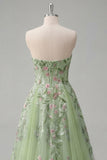 Strapless groene bloemen geborduurde A-lijn tule galajurk