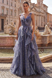 Elegante V-hals tule Starry Sky Stoffige Blauwe Galajurk met gelaagde ruches
