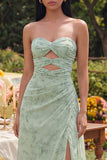 Strapless uitgesneden stoffige salie bloemen maxijurk met split