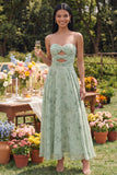 Strapless Dusty Sage A Line Maxi Bloemenjurk met uitsnede