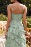 Stoffige salie bloemen spaghetti bandjes met gerimpelde maxi jurk met split
