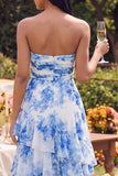 Witblauwe bloemen strapless A-lijn gerimpelde maxijurk