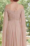 Chiffon Champagne Off the Shoulder Gerimpelde Moeder van de Bruid Jurk met cape mouwen