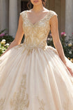 Champagne-appliqued V-hals baljurk Quinceañera jurk