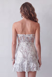 Glinsterende, stoffige salie strapless kralenbeklede strakke korte cocktailjurk met ruches