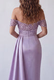 Sprankelende lichtpaarse off-the-shoulder schede formele jurk met slinger