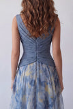 A-lijn stoffige blauwe V-hals chiffon lange formele jurk met bloemen