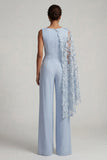 Hemelsblauwe bloemen boothals lange Mother of the Bride jumpsuits met zijcape
