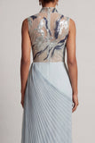 Stoffige blauwe chiffon geplooide hoge hals lange moeder van de bruid jurk